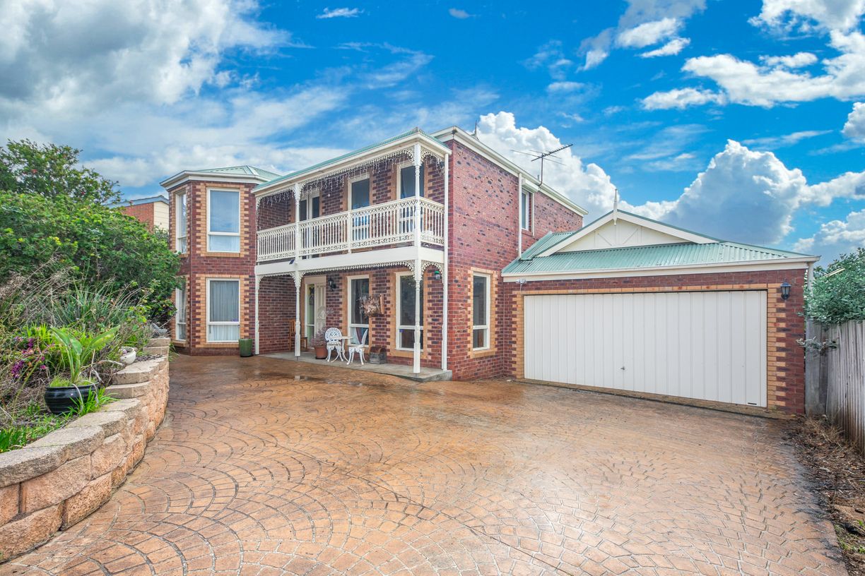 10 Doutney Court — photo from Raine & Horne Sunbury