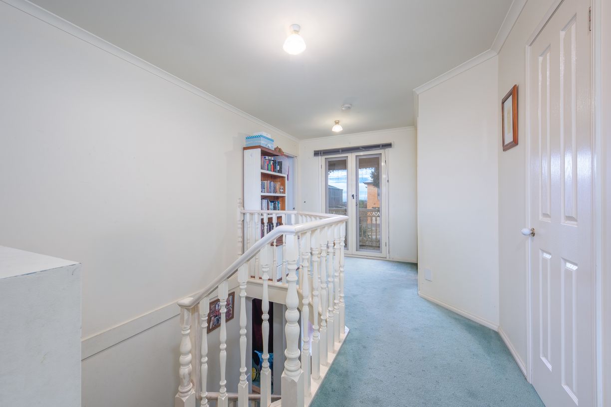 10 Doutney Court — photo 6 of 19