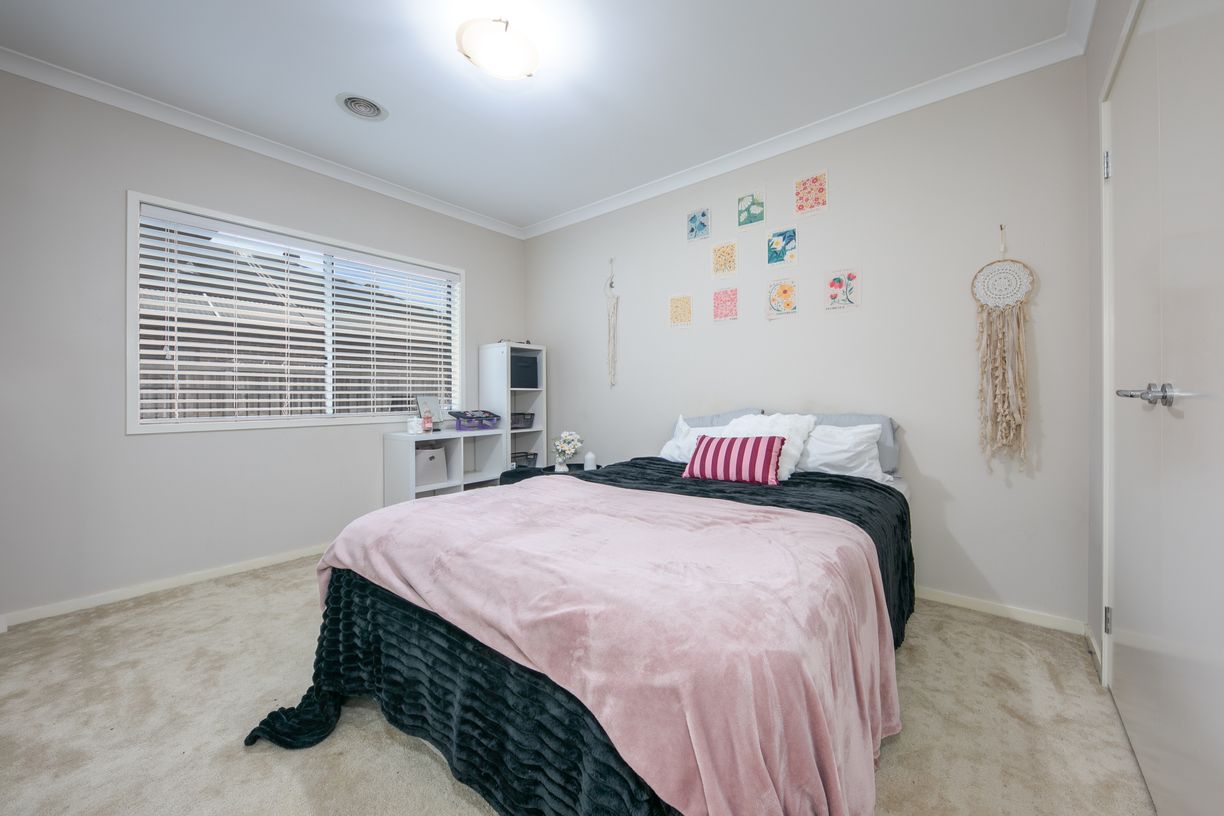 53 Highgrove Drive — photo 15 of 23