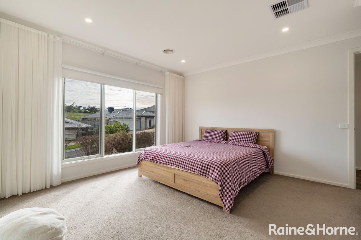 9 Olivia Street — photo 11 of 25