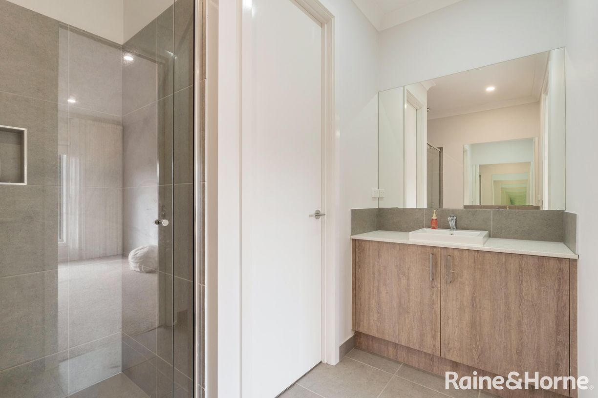 9 Olivia Street — photo 13 of 25