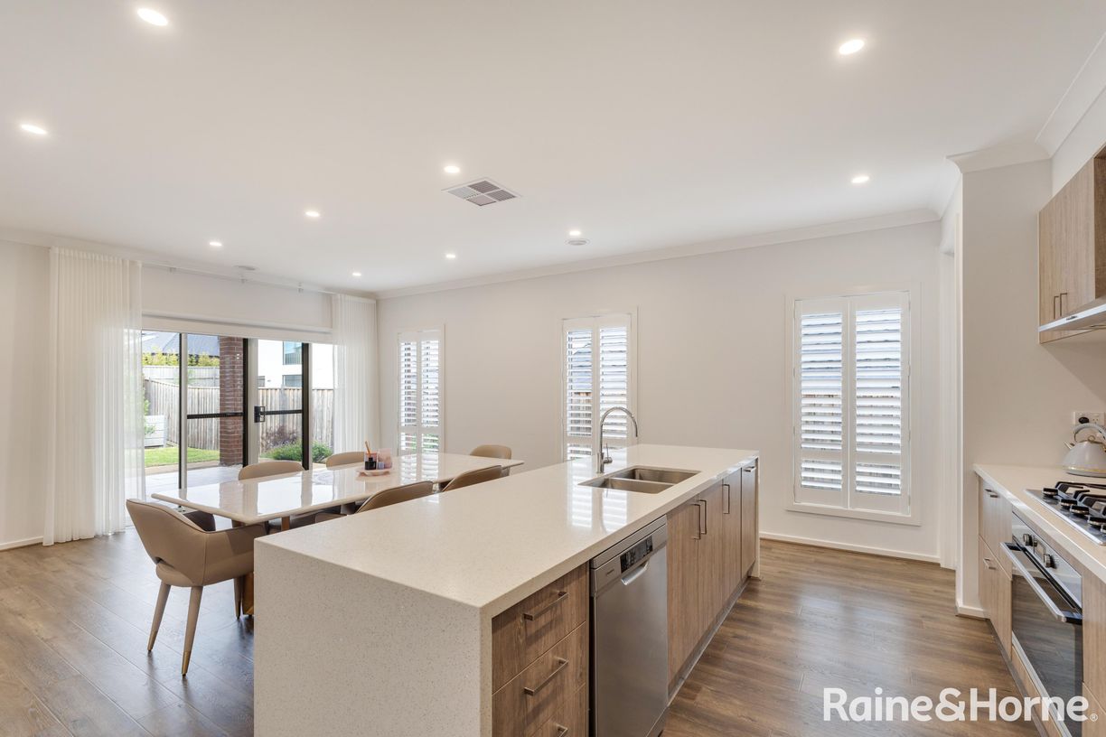 9 Olivia Street — photo 7 of 25