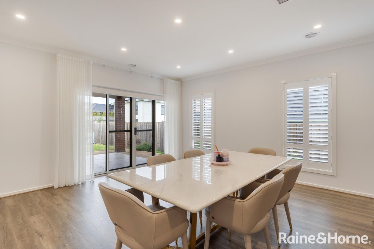 9 Olivia Street — photo 8 of 25