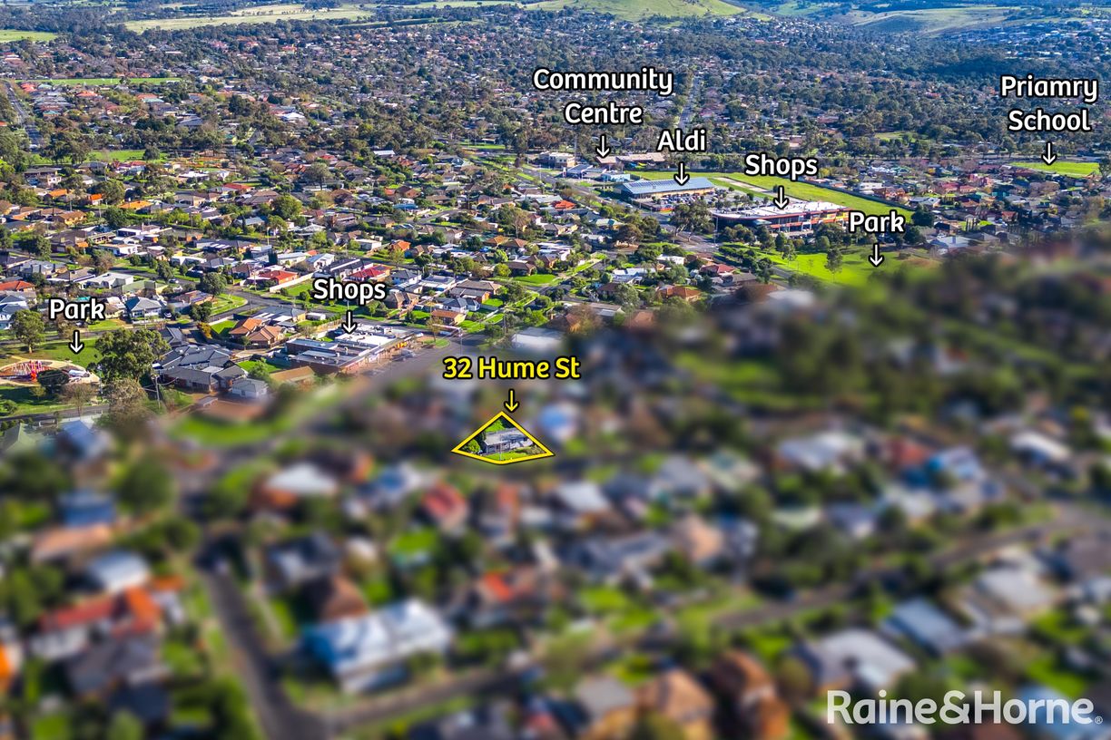 32 Hume Street — photo 13 of 16