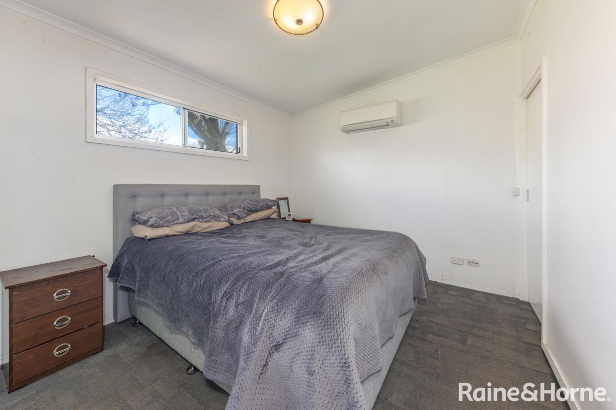 32 Hume Street — photo 7 of 16