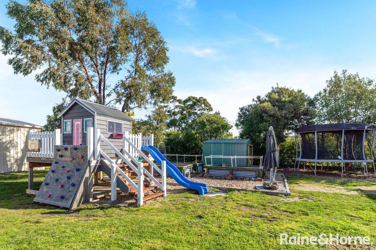 8 Southbourne Road — photo 25 of 30