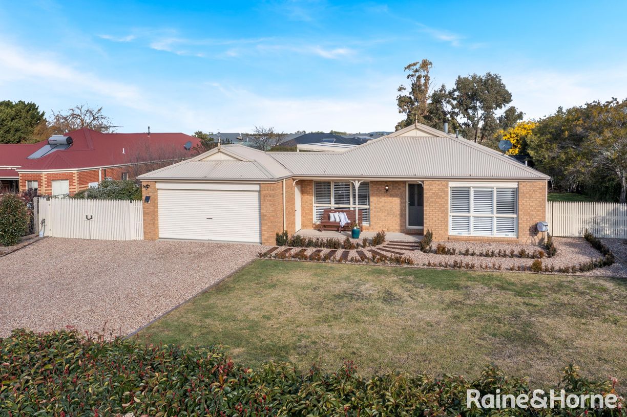 8 Southbourne Road — photo 2 of 30