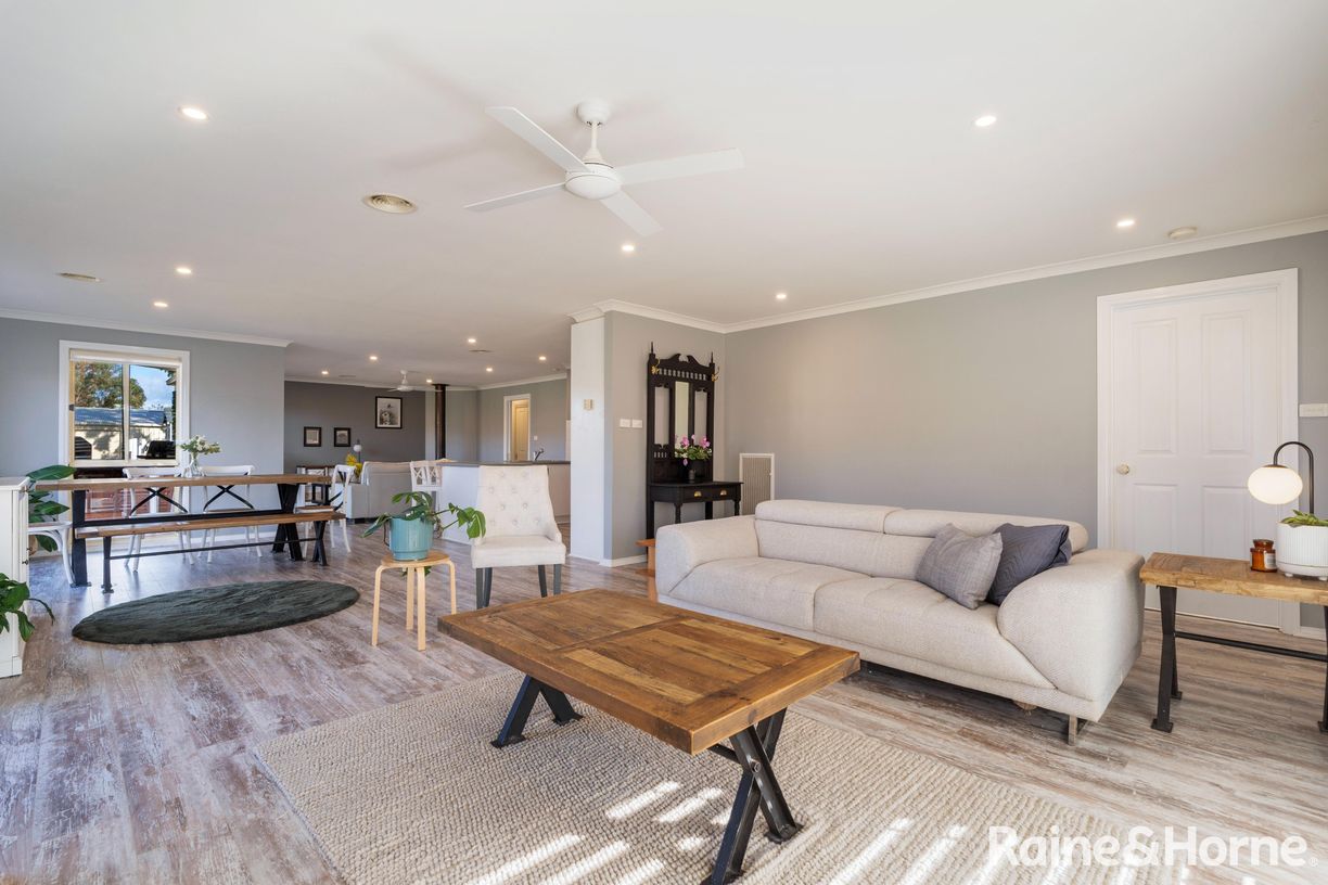8 Southbourne Road — photo 11 of 30