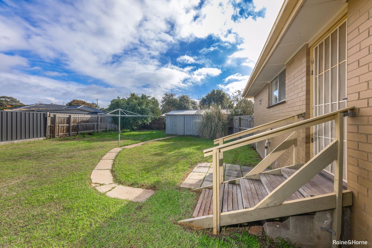 564 Elizabeth Drive — photo 10 of 14
