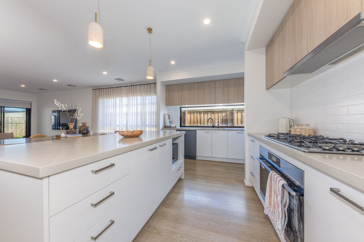 52 Sunny Street — photo 6 of 17