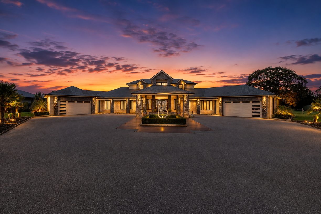 Mickleham, VIC 3064 — photo from Raine & Horne Sunbury