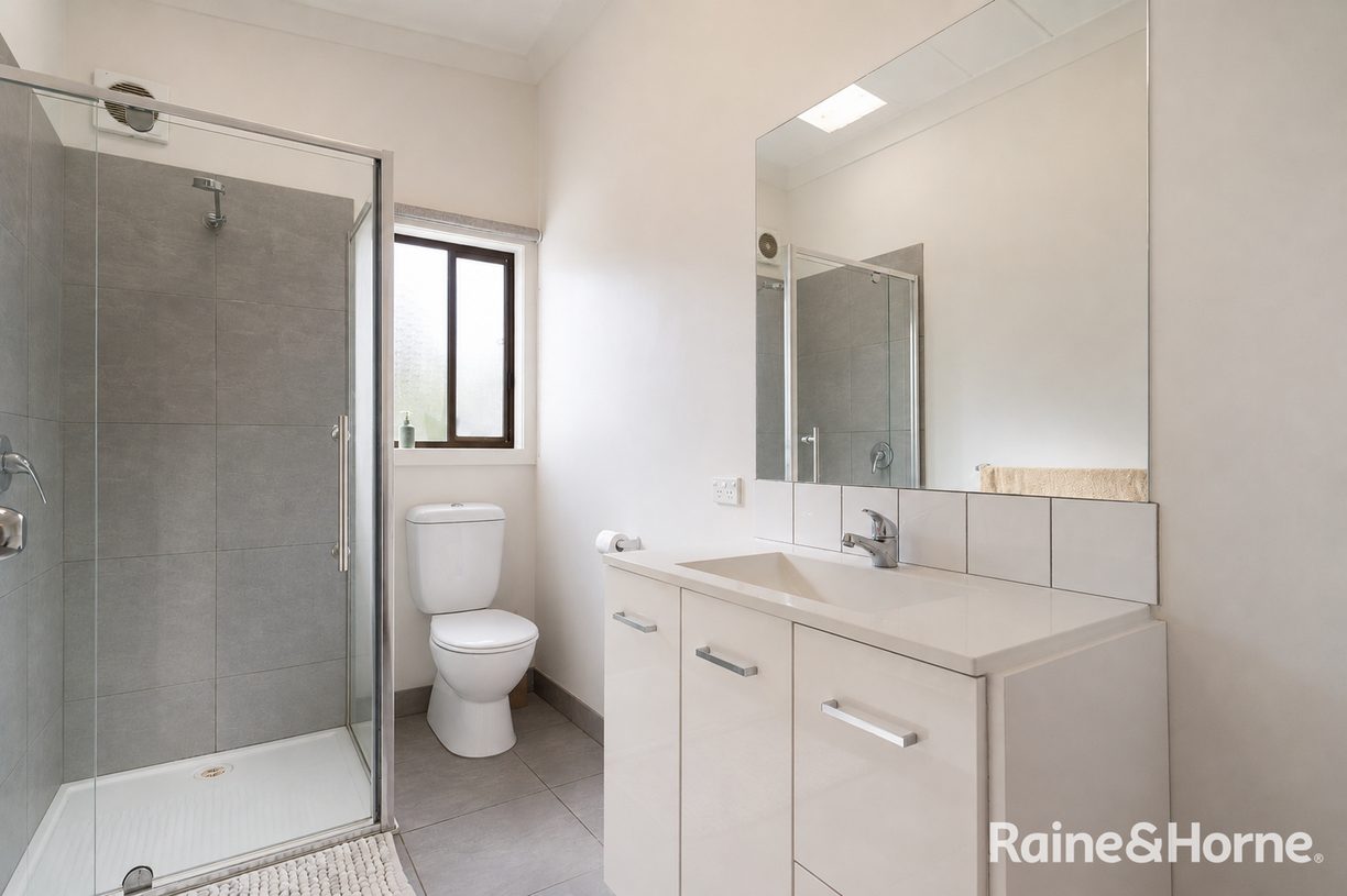 52 Station Street — photo 11 of 20