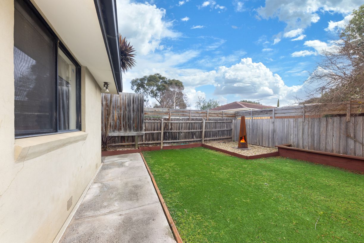 14 Blyton Crescent — photo 16 of 22