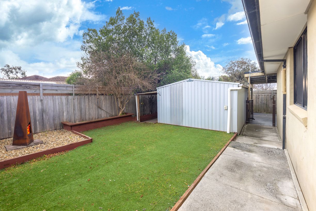 14 Blyton Crescent — photo 14 of 22