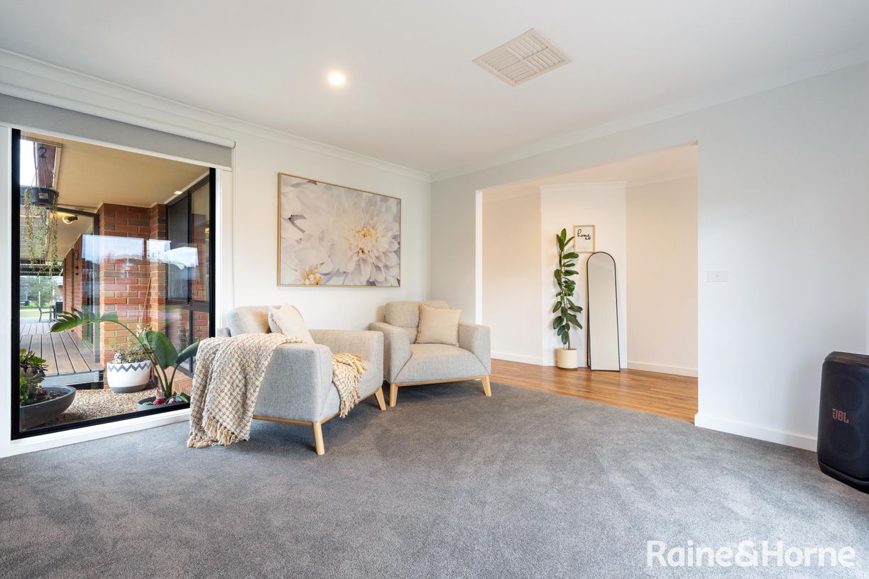 9 Cheriton Drive — photo 8 of 30