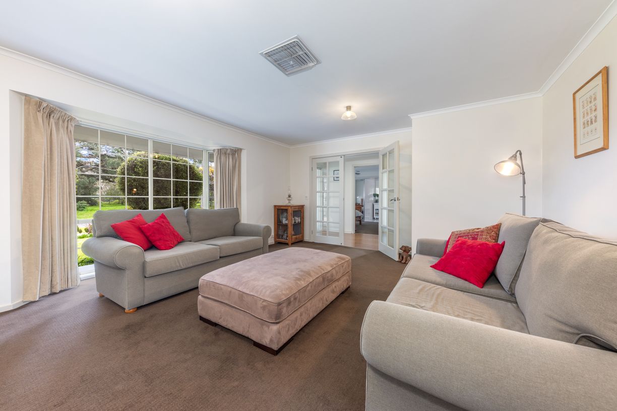 73 Racecourse Road — photo 4 of 29