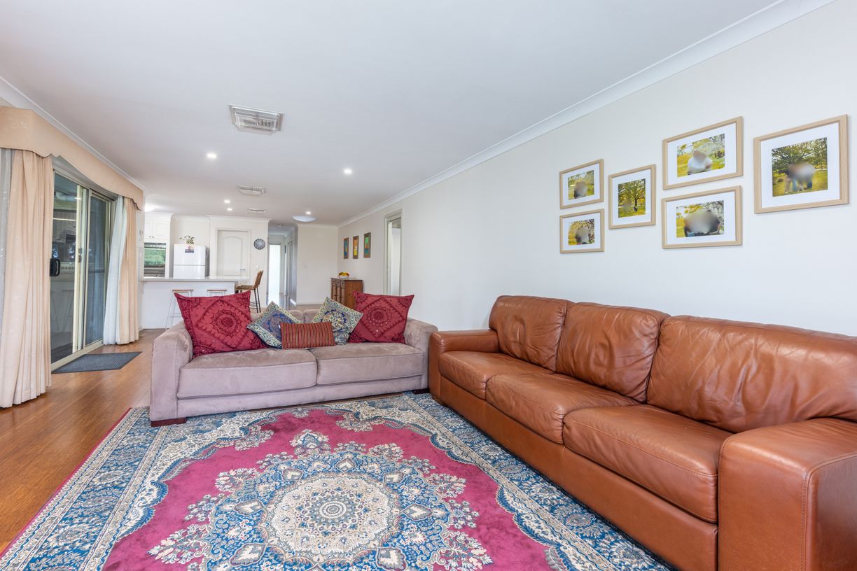 73 Racecourse Road — photo 8 of 29