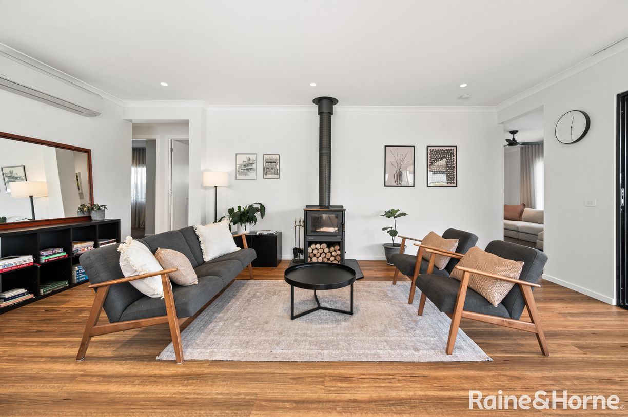 32 Yellowgum Avenue — photo 11 of 30