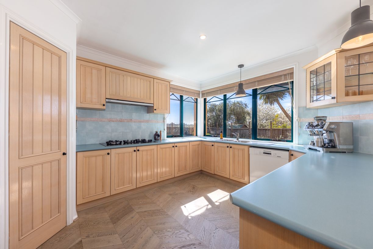 5 Hopbush Avenue — photo 8 of 24