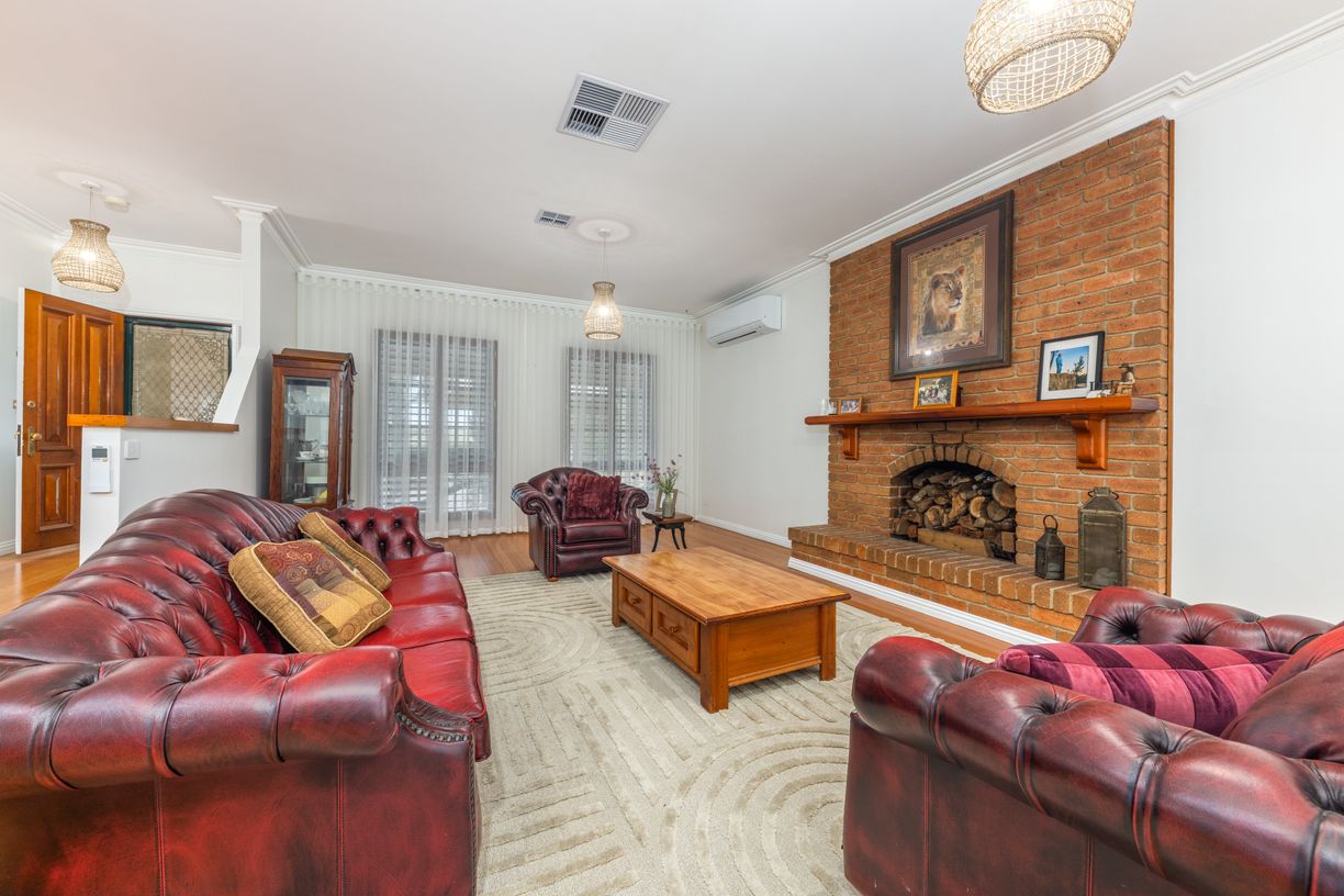 83 Balmoral Circuit — photo 4 of 26