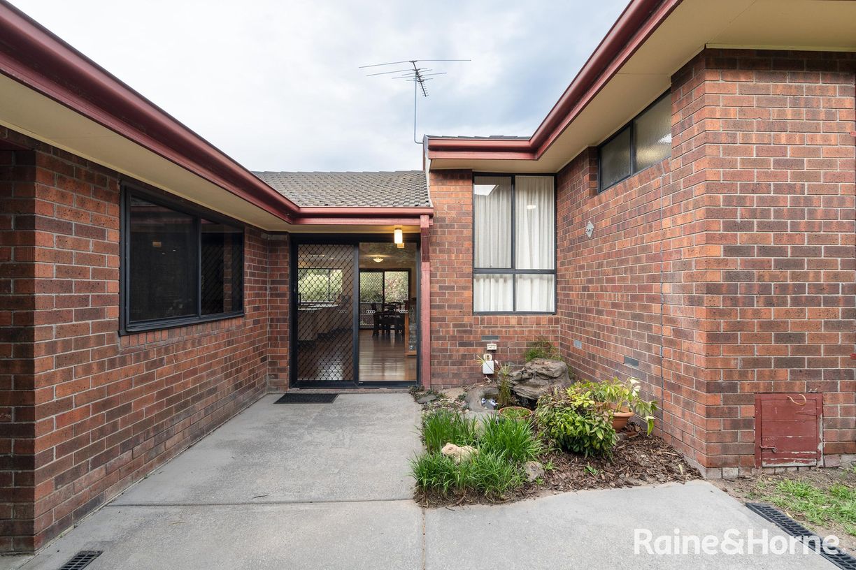 85 Melba Avenue — photo 12 of 15