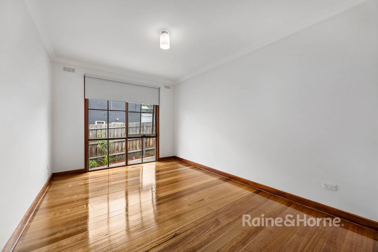 71 Brook Street — photo 13 of 22