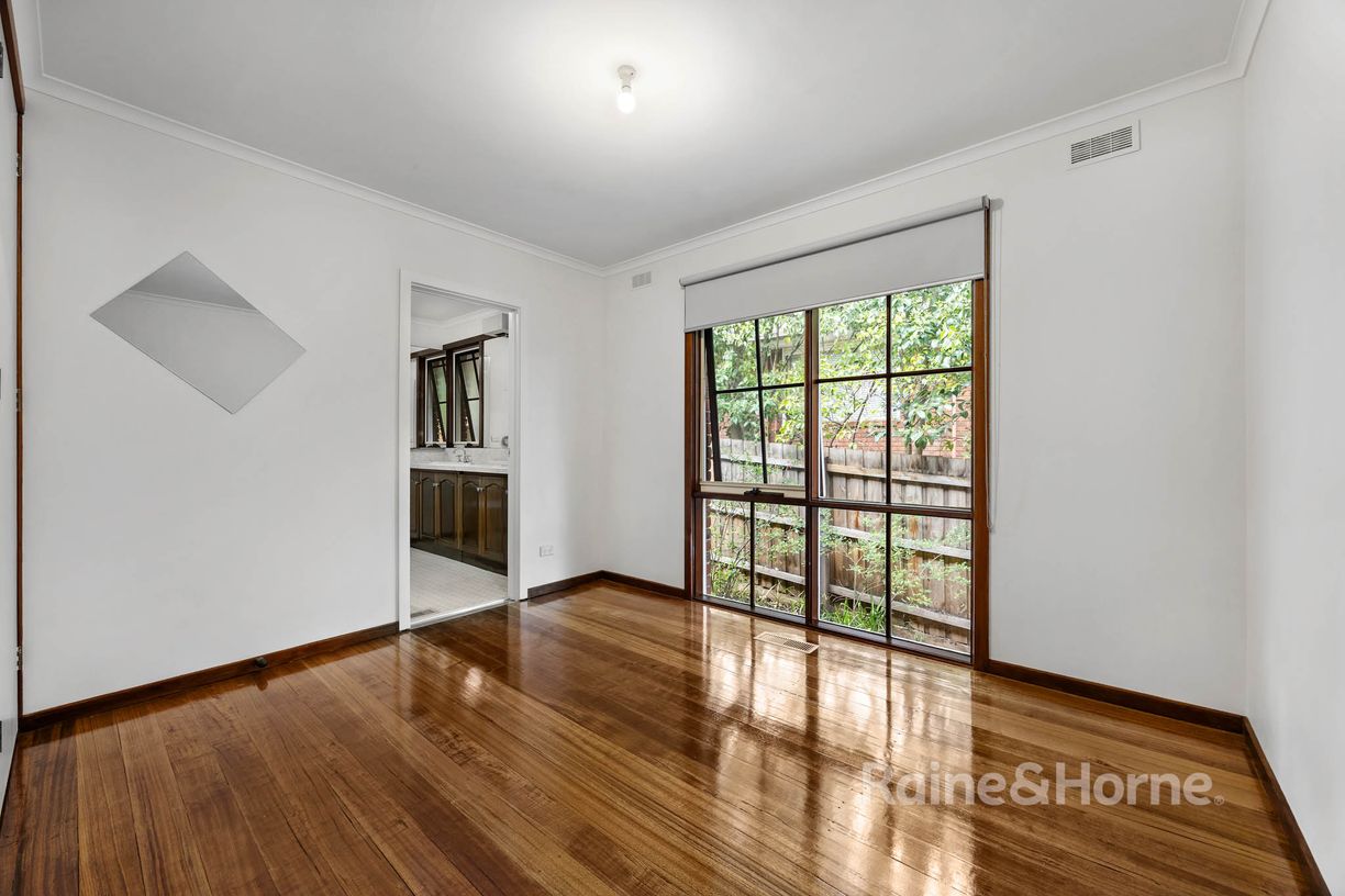 71 Brook Street — photo 14 of 22