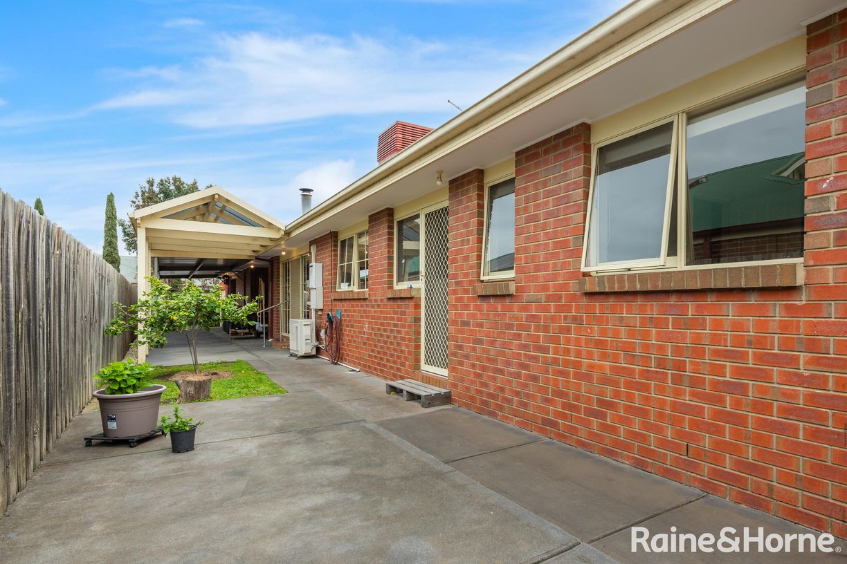12 Duncraig Grove — photo 18 of 28