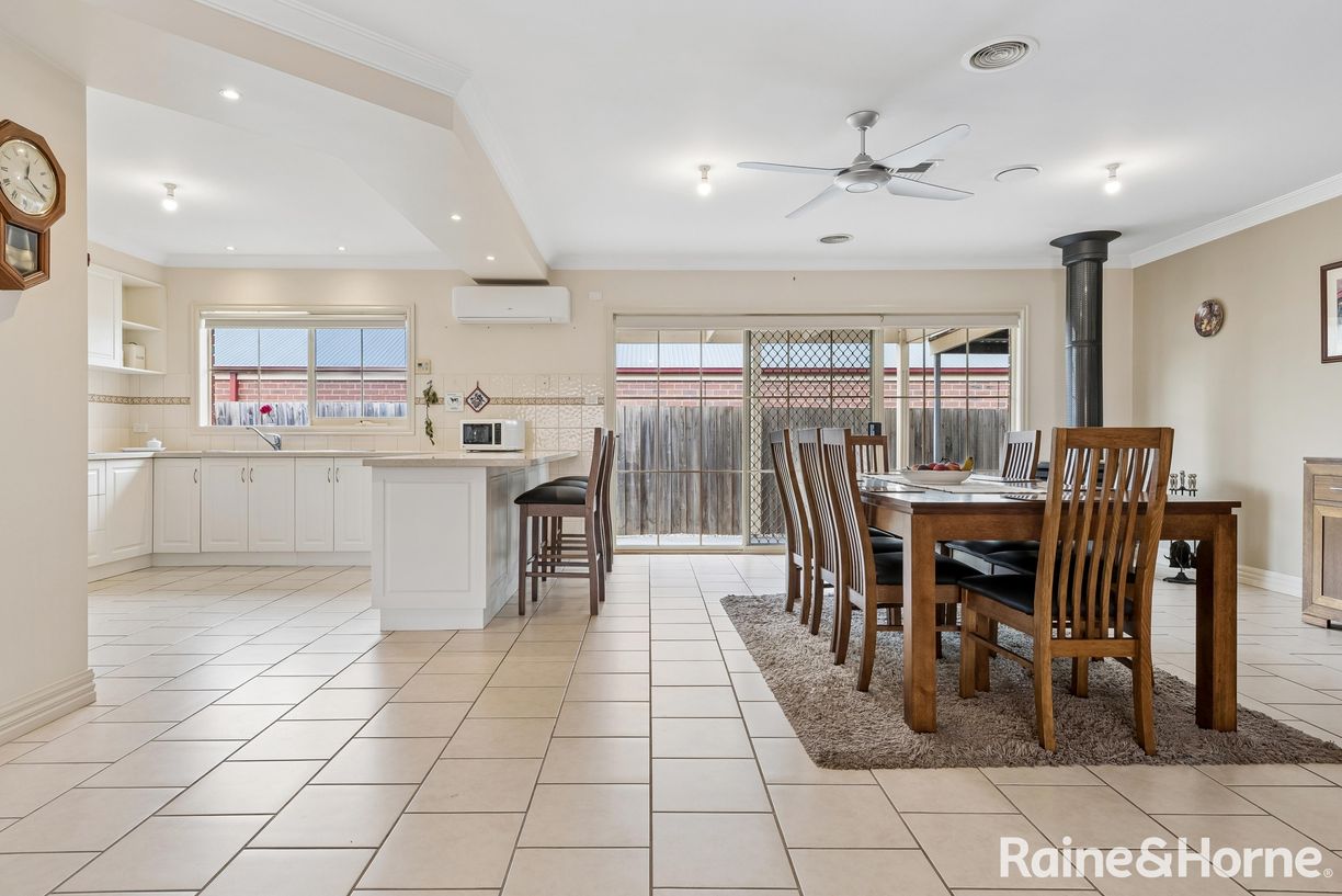12 Duncraig Grove — photo 8 of 28