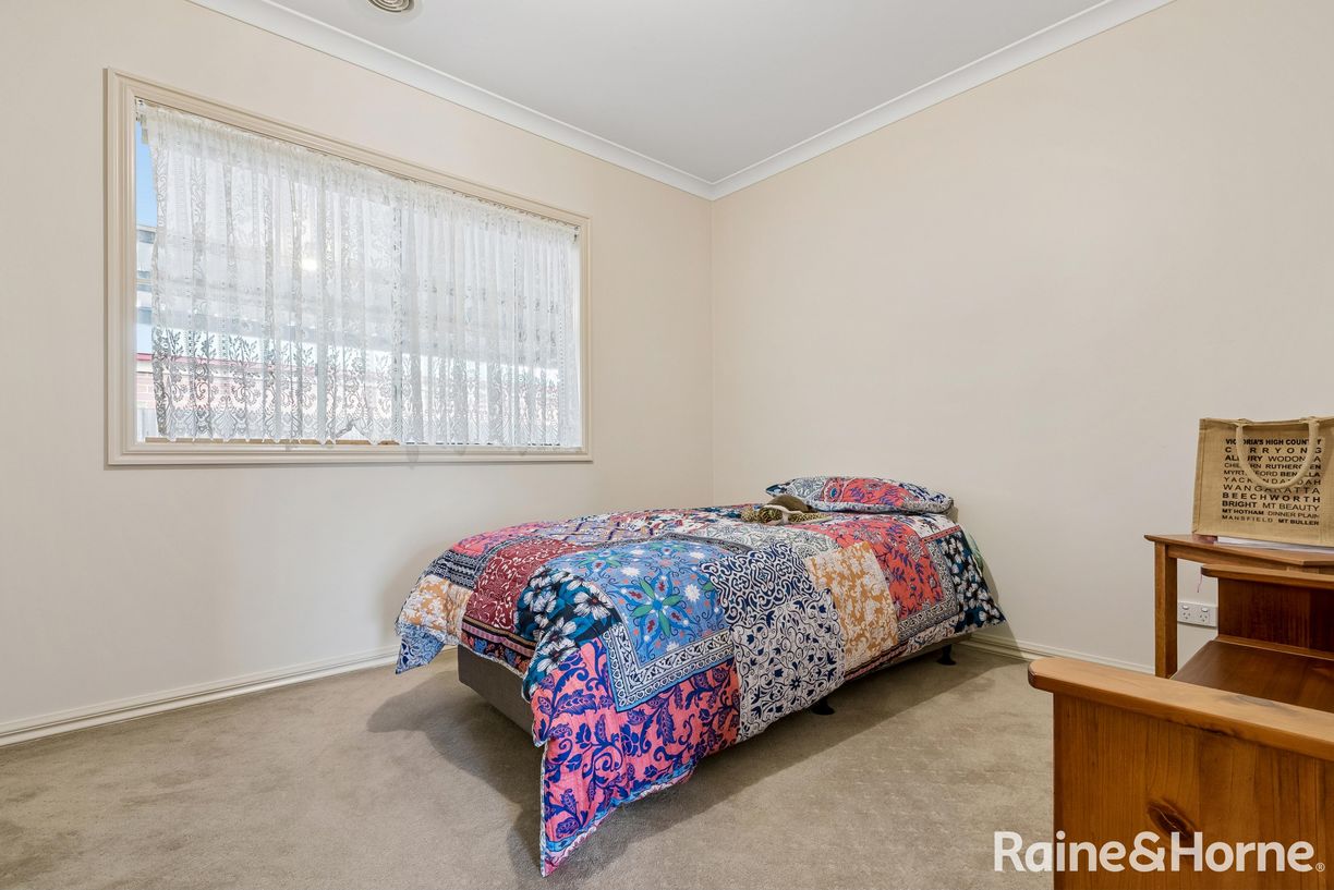 12 Duncraig Grove — photo 14 of 28