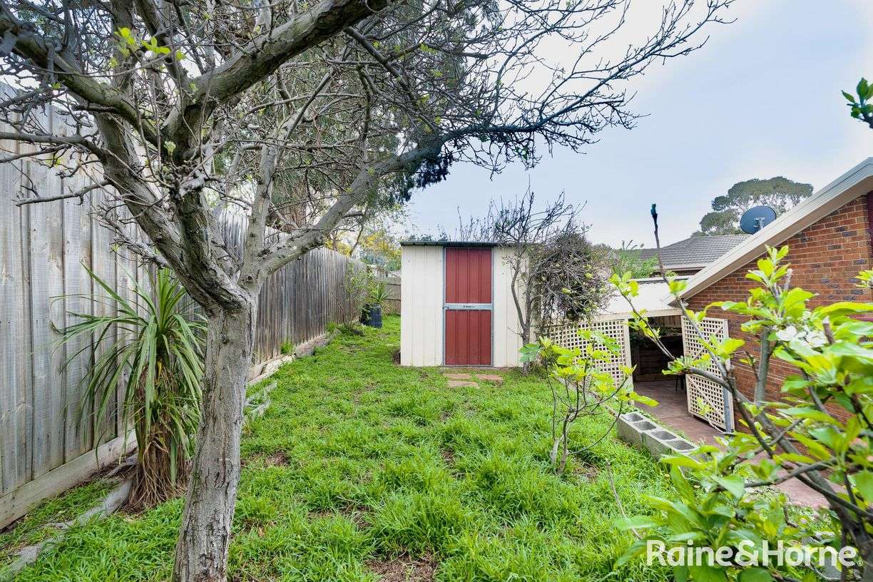 32 Dyson Drive — photo 16 of 19