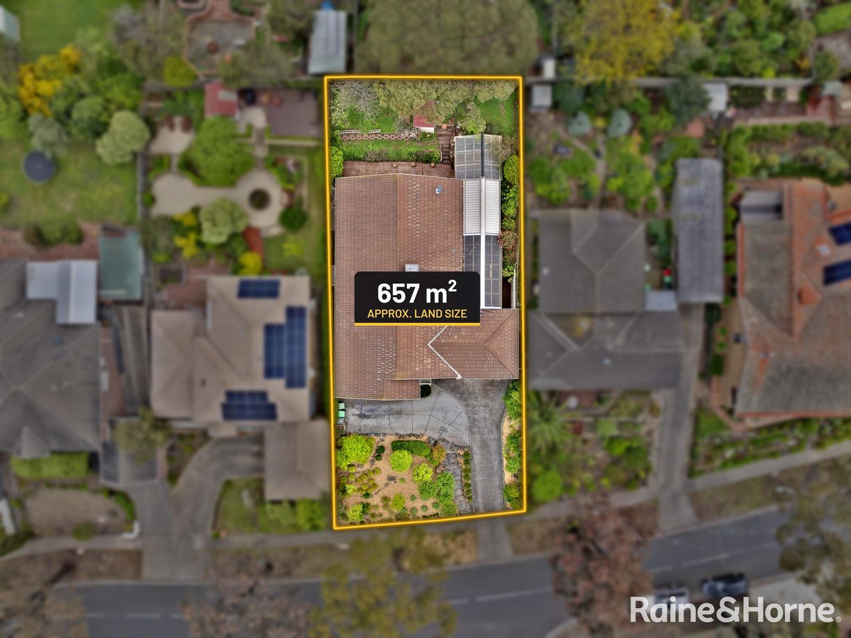 32 Dyson Drive — photo 2 of 19