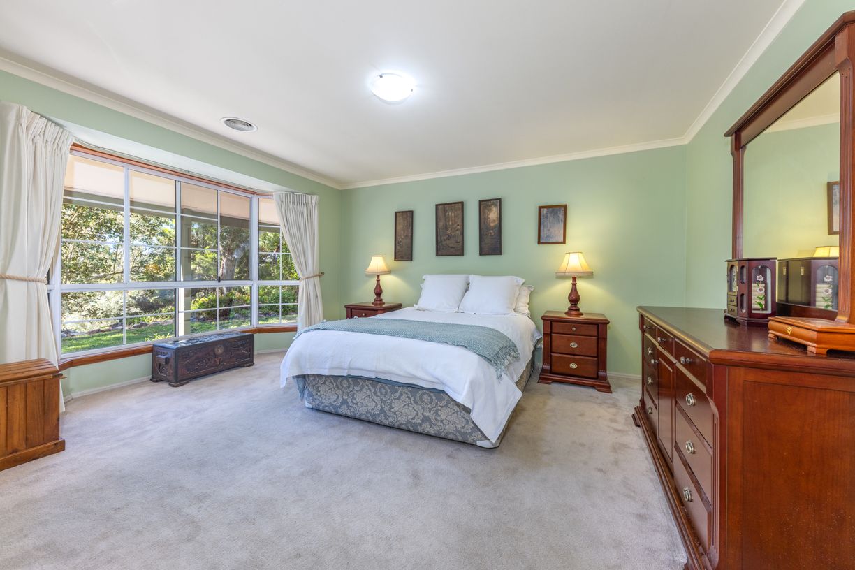 645 Racecourse Road — photo 8 of 23