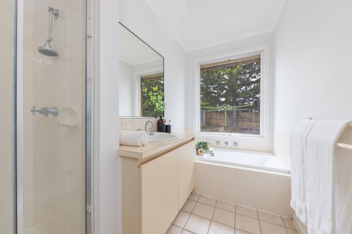 16 Fullbrook Drive — photo 12 of 16