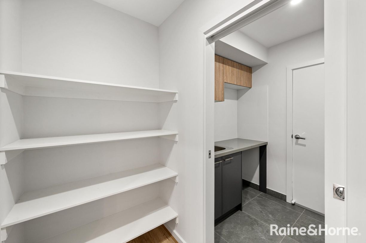 1/3 Somerville Lane — photo 11 of 25