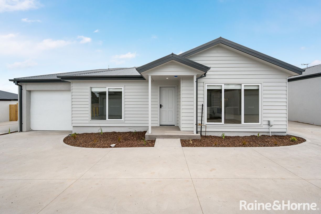 8/3 Somerville Lane — photo from Raine & Horne Sunbury