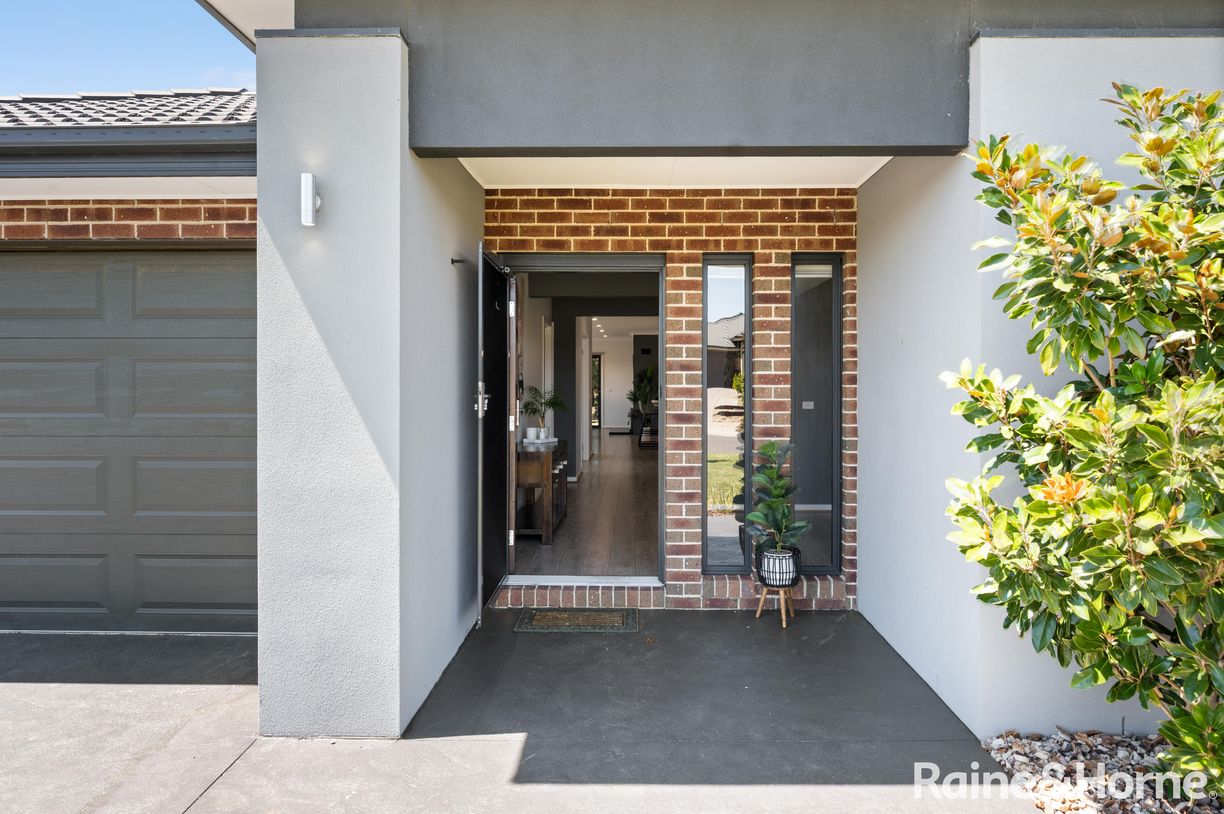 37 Rangeview Drive — photo 5 of 30