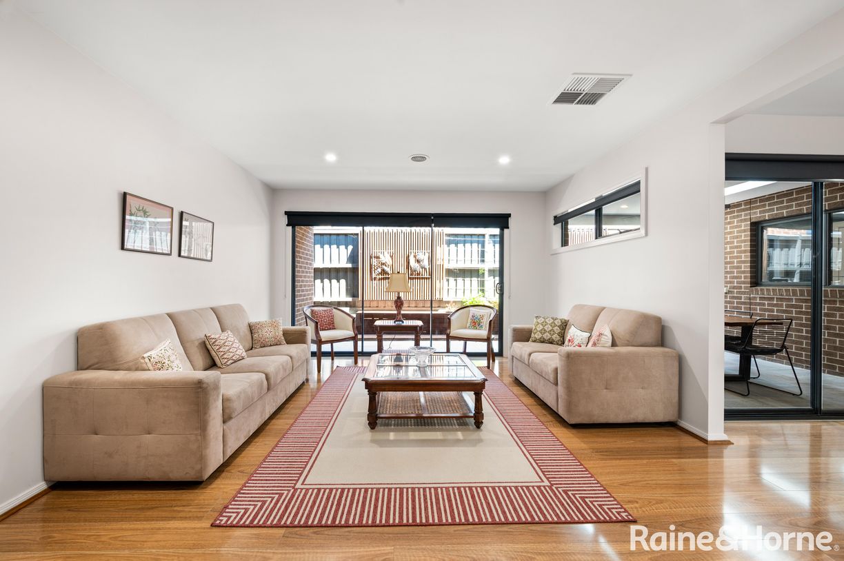 16 Friesian Drive — photo 13 of 29