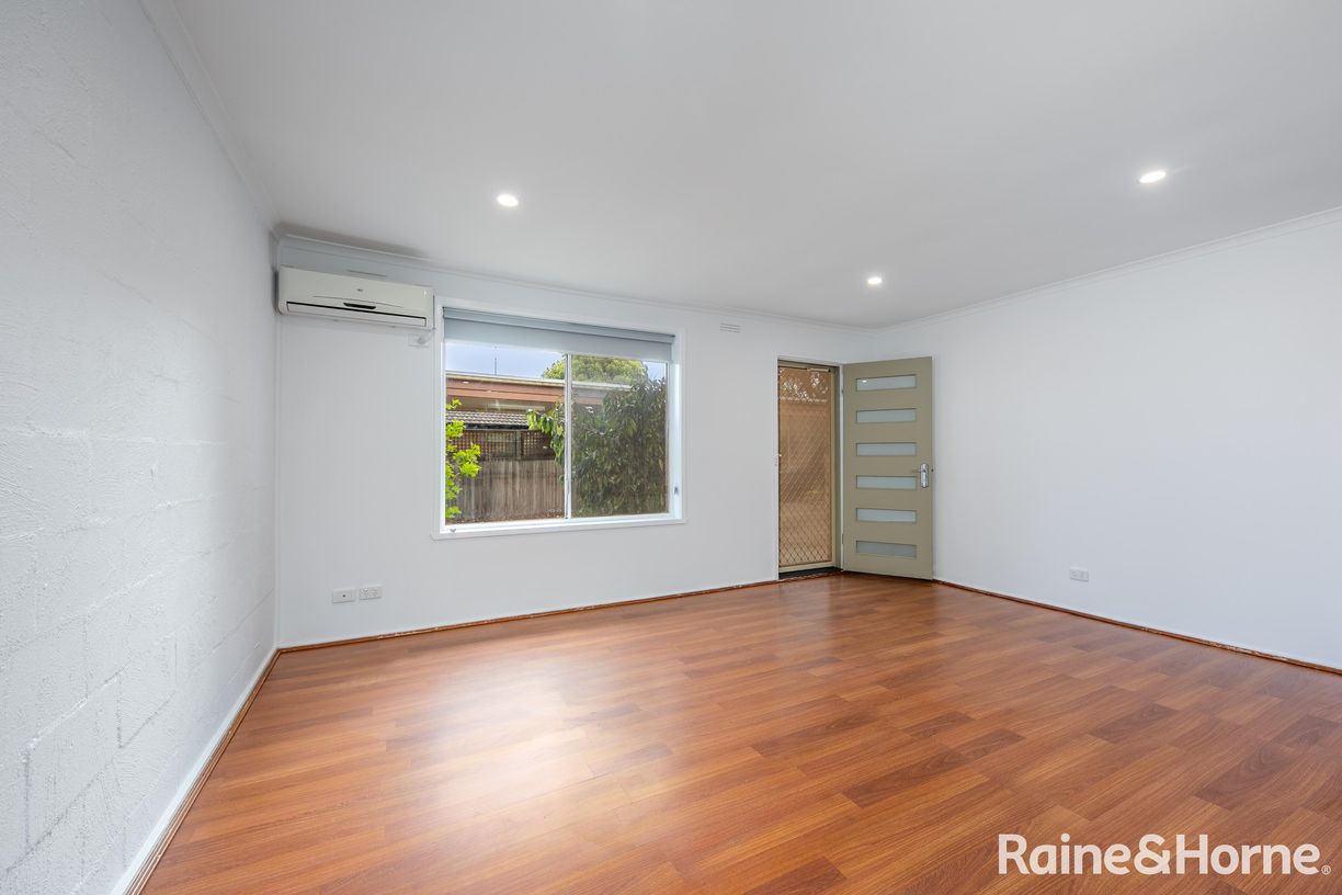 2/25 Worcester Road — photo 4 of 14