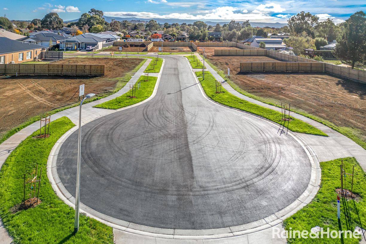 Lot 4 & 12 Rubina Court — photo 7 of 11