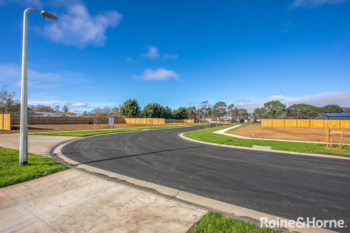 Lot 4 & 12 Rubina Court — photo 8 of 11