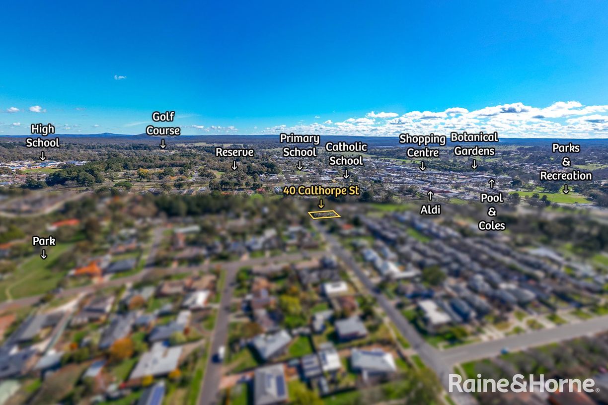 26a Howey Street — photo 4 of 22
