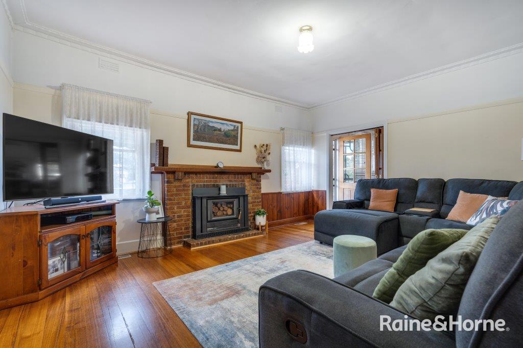 26a Howey Street — photo 7 of 22
