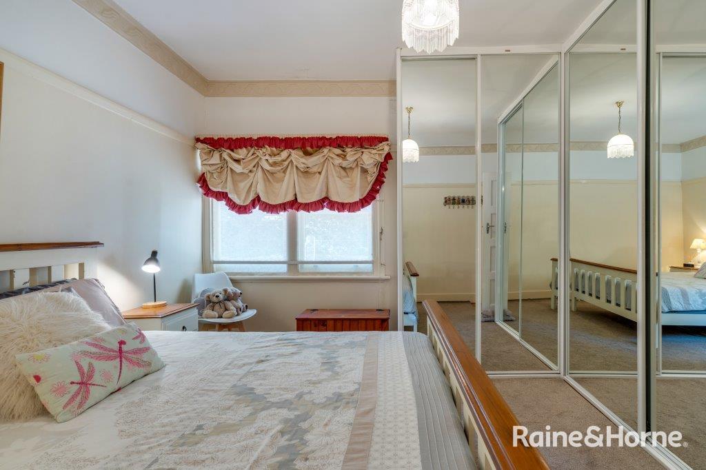 26a Howey Street — photo 15 of 22
