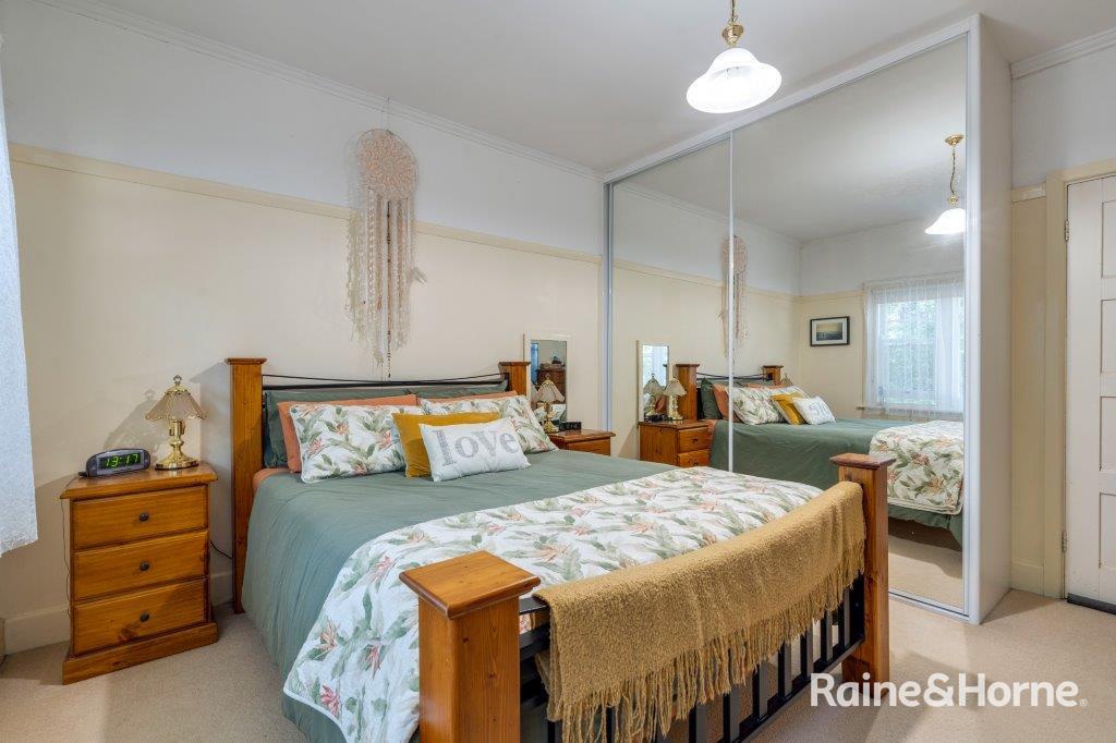 26a Howey Street — photo 17 of 22