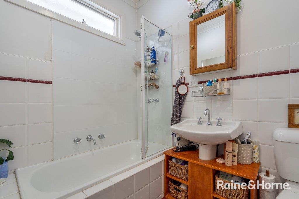 26a Howey Street — photo 19 of 22