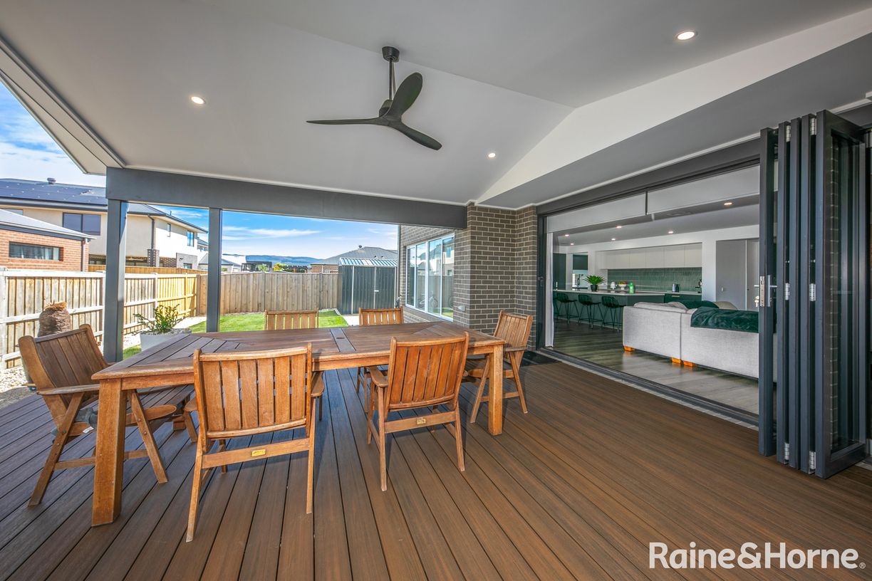 10 Constance Way — photo 18 of 27