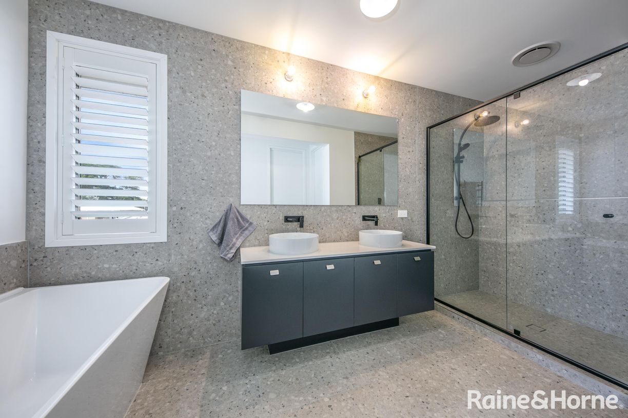 10 Constance Way — photo 14 of 27