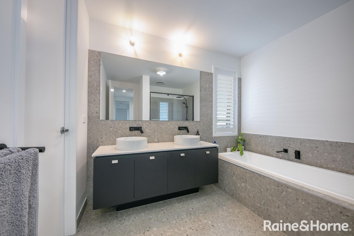 10 Constance Way — photo 17 of 27
