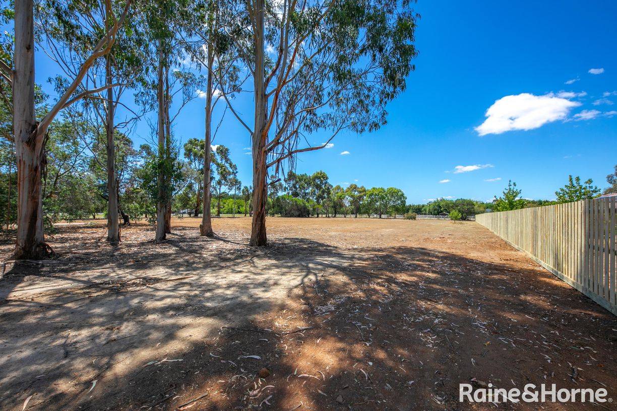 Saunders Rise — photo 6 of 13